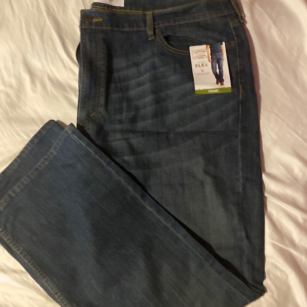 Signature Levi’s new with tags